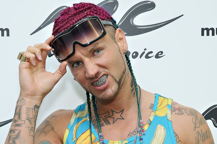Riff Raff pondrá el toque underground en Loserville en su edición mexicana