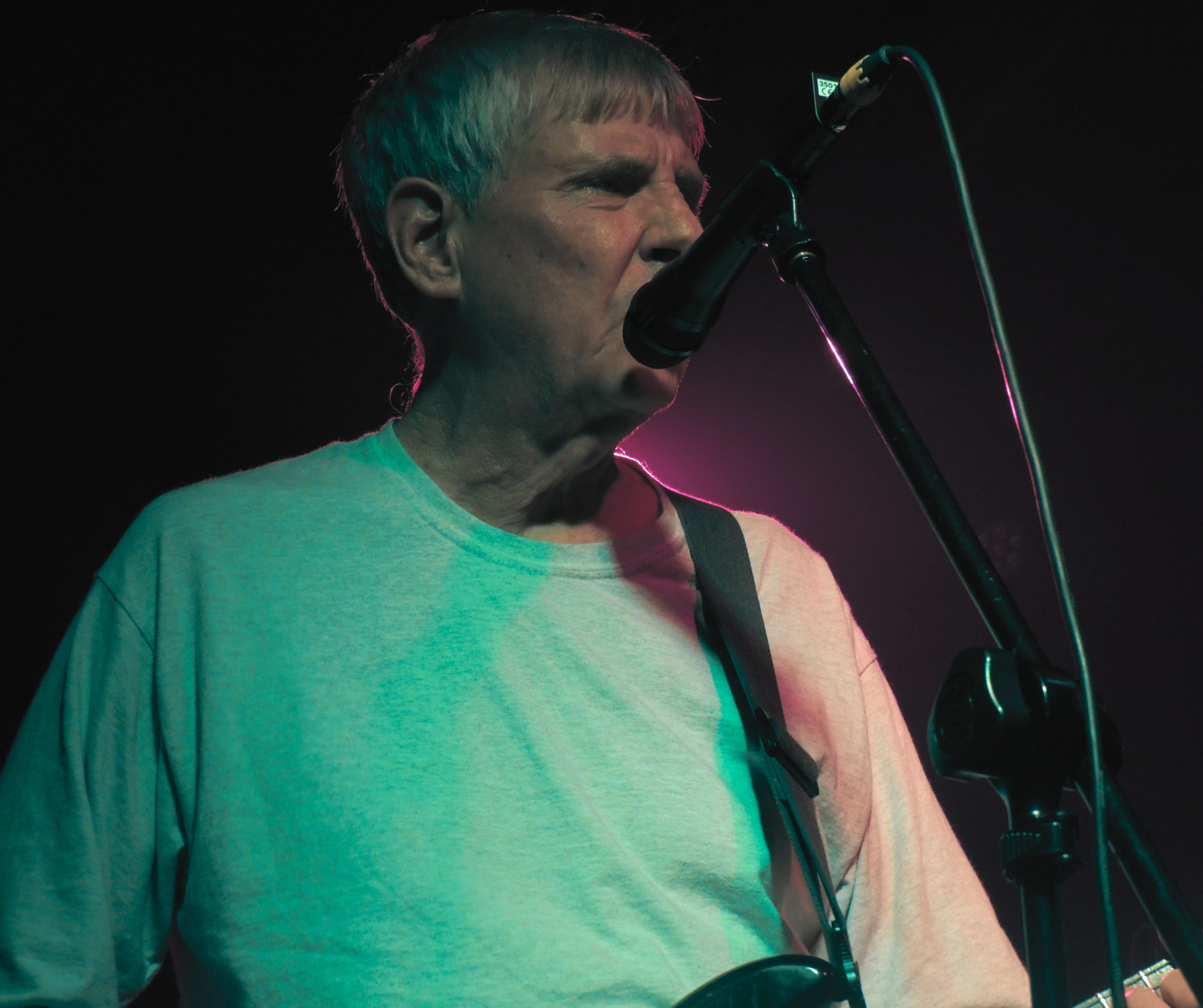 Black Flag desata una noche frenética de hardcore punk en el Fuck Off Room